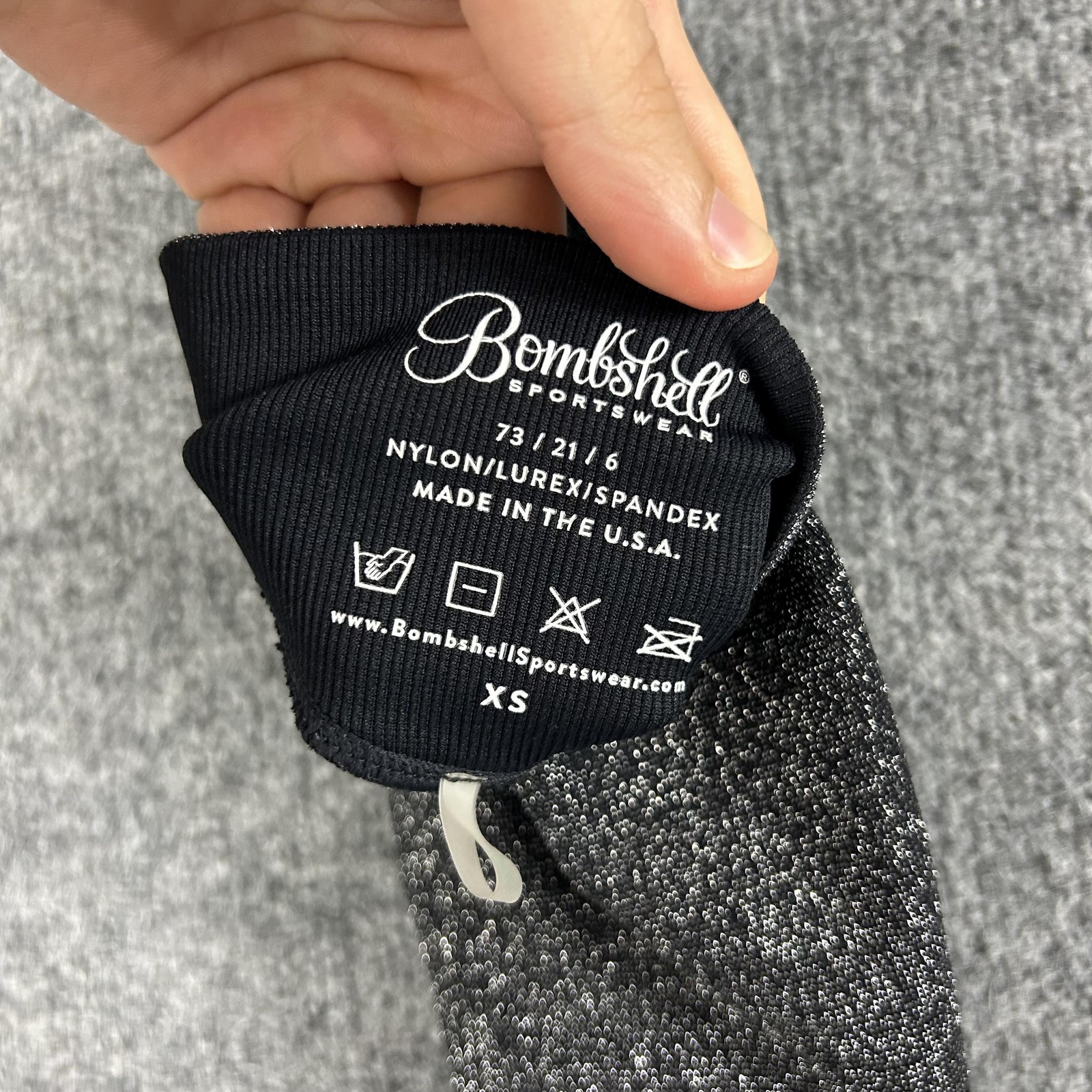 Bombshell Sportswear Leggings XS/S Shimmer Scrunch Black White Lot 2 Bundle