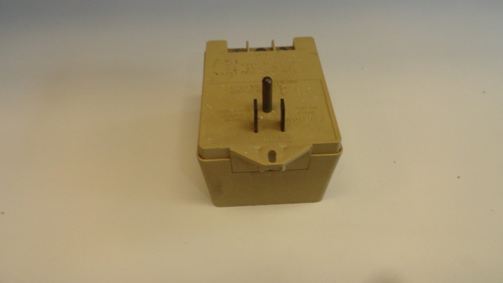 ZZ13: BASLER ELECTRIC Be116245Caa Adapter