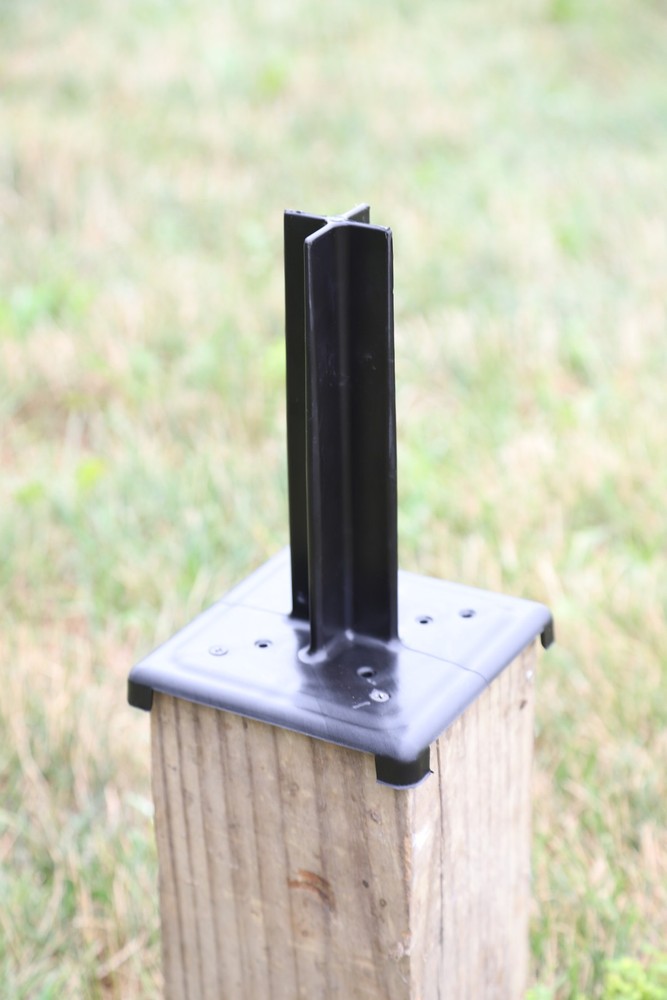 Corn deer feeder