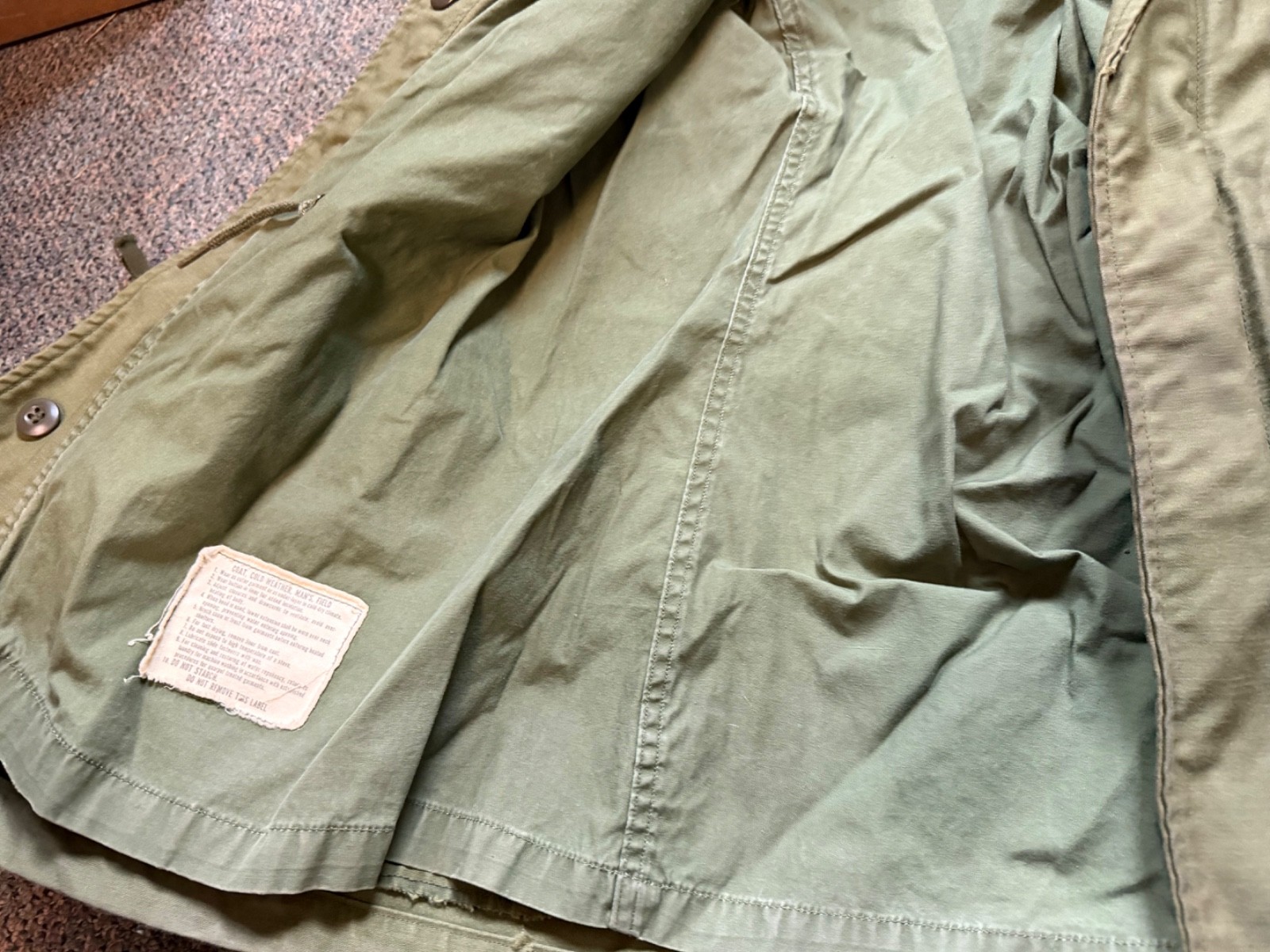 ORIGINAL VIETNAM WAR US ARMY OG-107 COLD WEATHER PARKA-SMALL, 1971