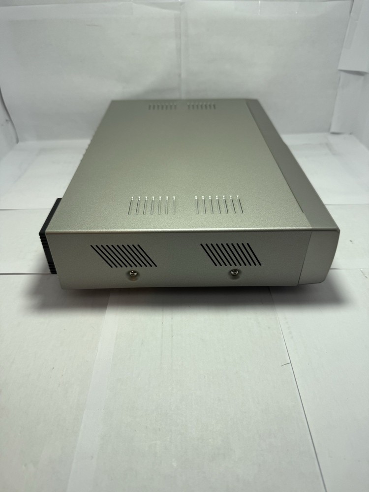 4CH MPEG-4 DVR 4 Channel Security Surveillance Recorder Open Box Complete