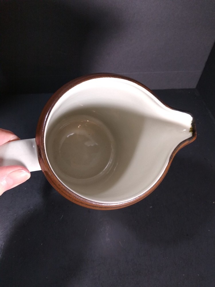 Arabia Karelia 32 ounce Brown Pitcher