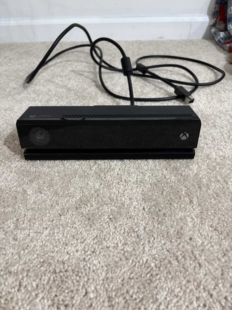 Microsoft Xbox One Kinect Sensor Bar Black Used Great Condition