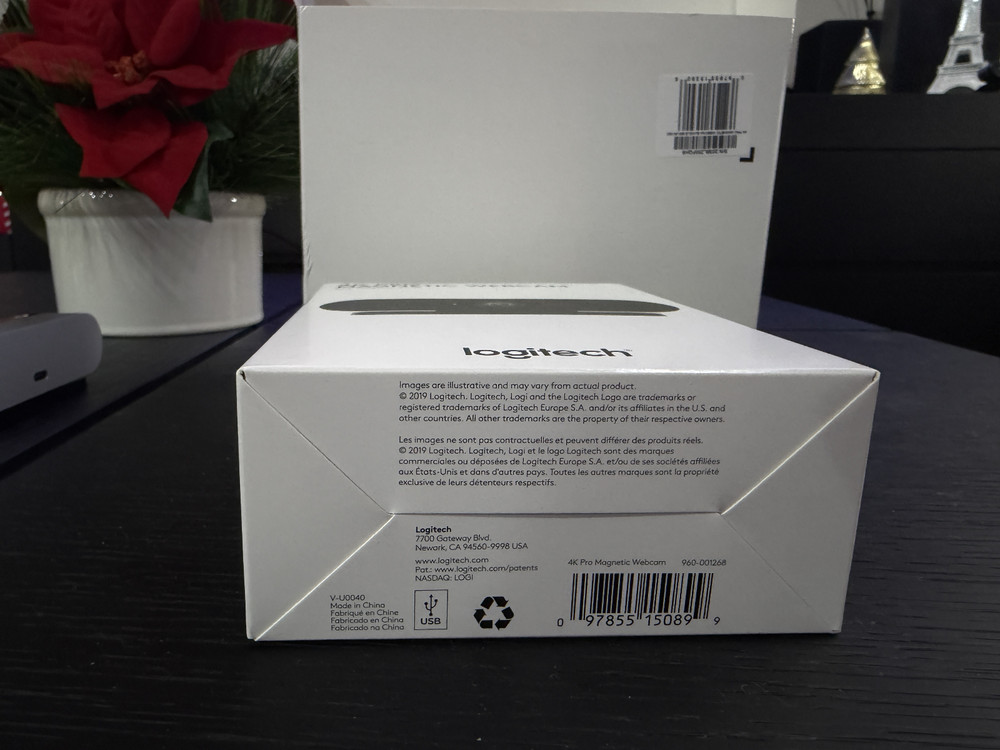 Logitech 4K Pro Magnetic Webcam for Apple Pro Display XDR