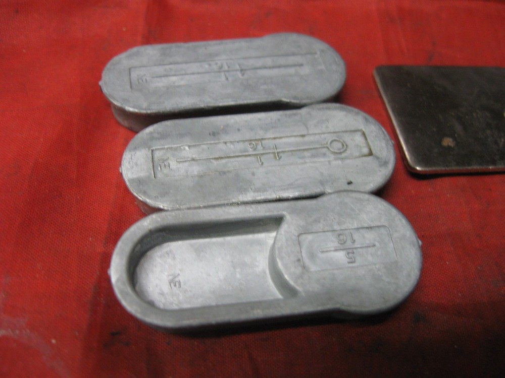 Singer Sewing Machine 6 Different Buttonholer Templates Buttonhole Vintage