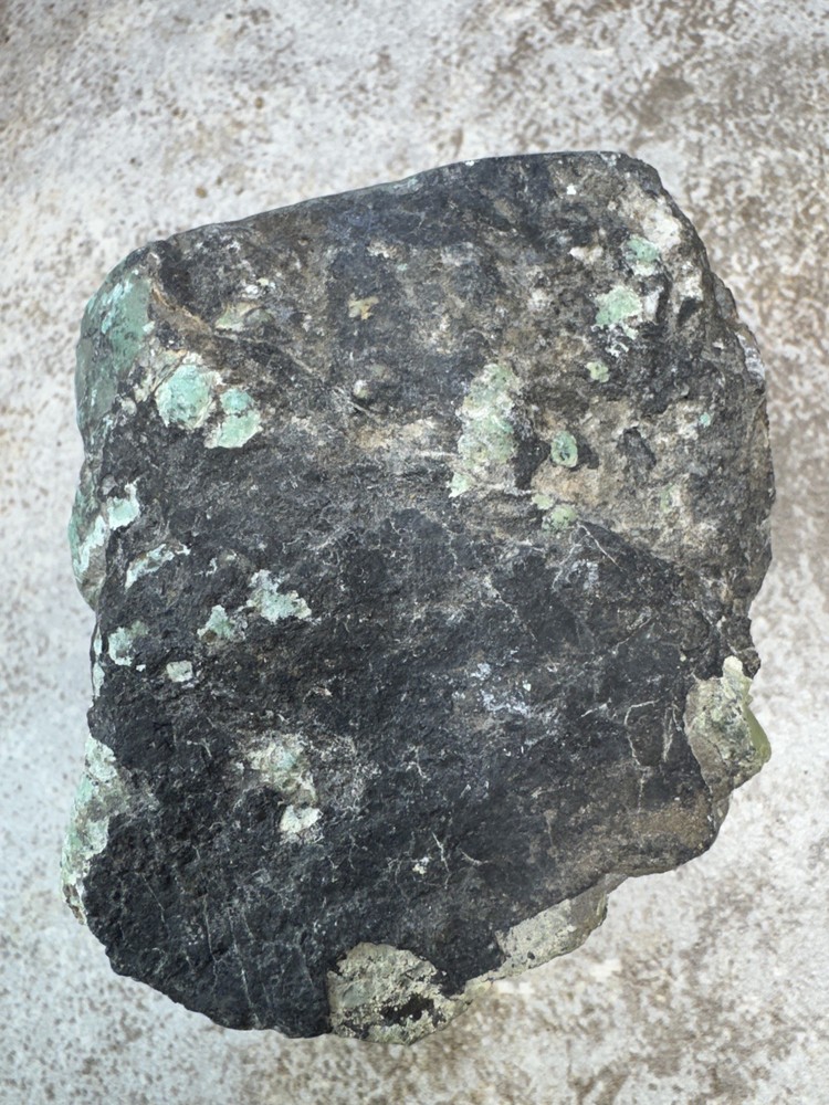 Hubei turquoise rough , solid spiderwebs nuggets in apple green colored