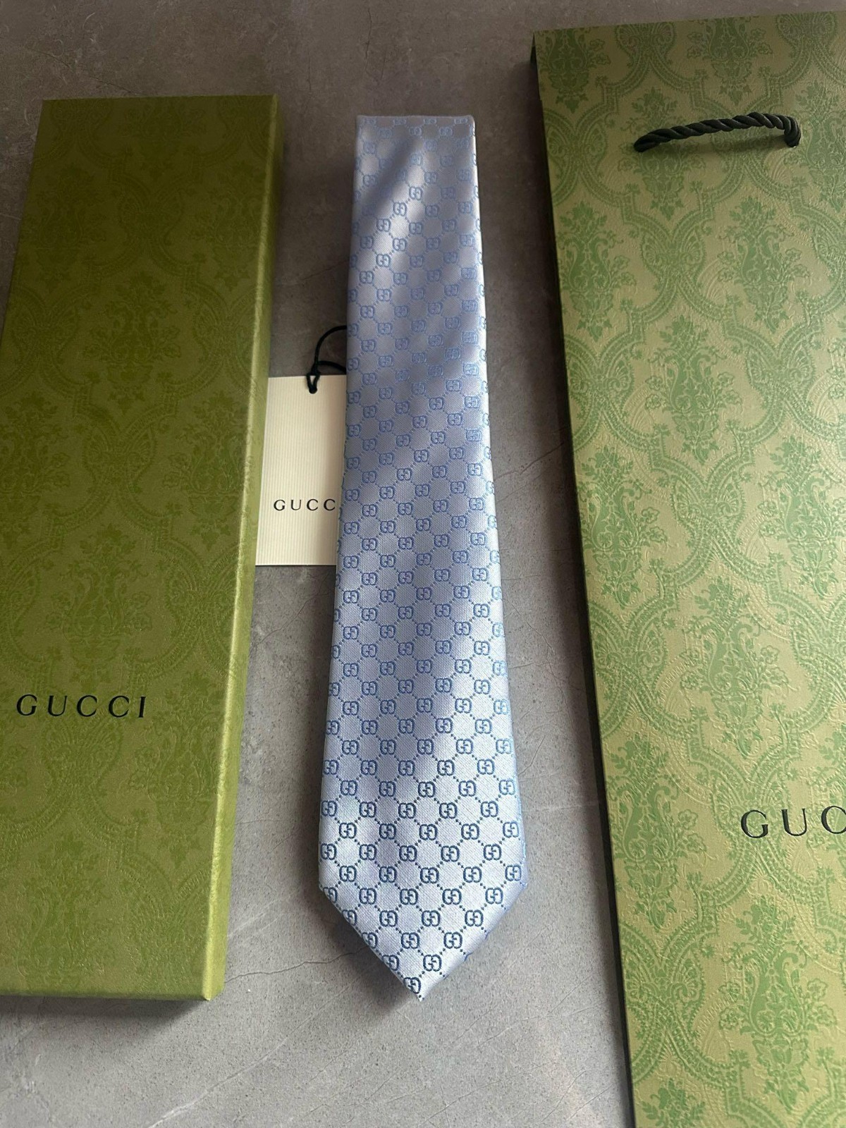 Gucci Tie Mens 100% Silk Silver GG interlocking pattern logo Full Packaging