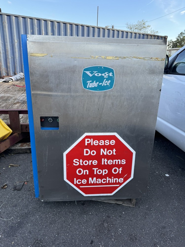 Vogt Ice Maker Machine Model 4000, High Capacity Ice Machine,Working When Pulled