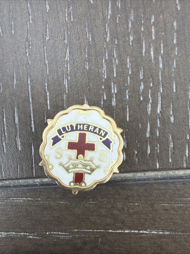 Lutheran Sunday School Lapel Pin