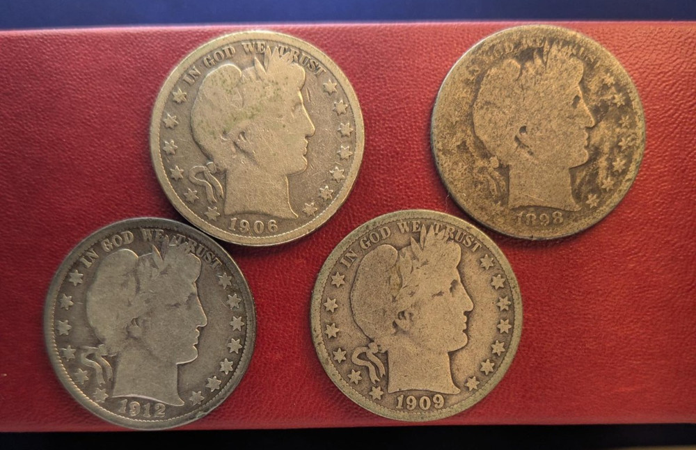 (4) barber half dollars  (lot)  mixed dates 90% silver