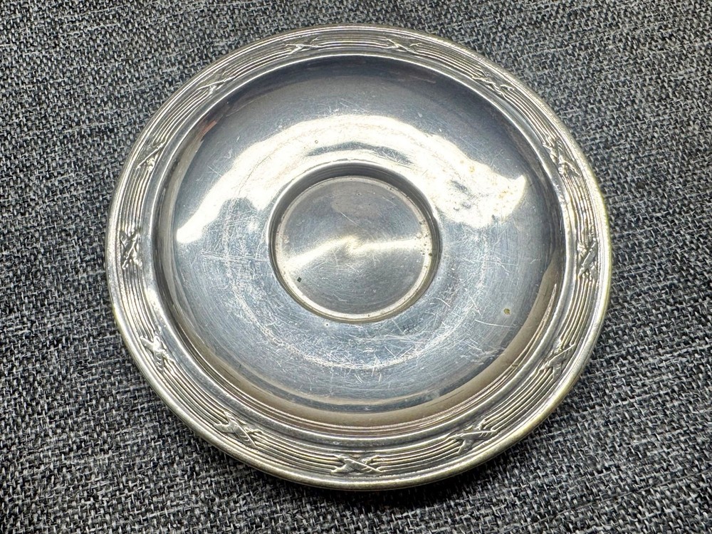 ANTIQUE SILVER PLATE ART DECO EMBOSSED BOTLE WINE DESIGN COASTER