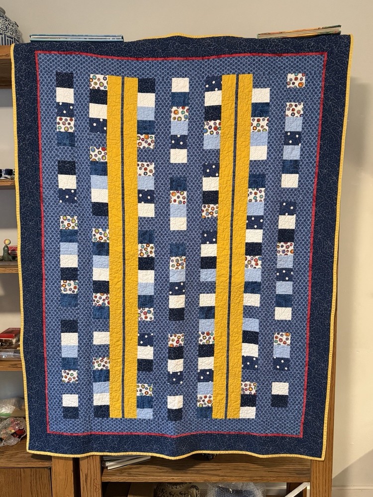 New Patchwork Quilt Throw Blanket Handmade Signed Reversible Stars 58”x42”