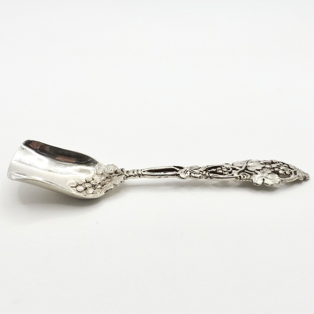 Antique German 800 Silver Grape Vine Sugar Scoop Spoon Shell