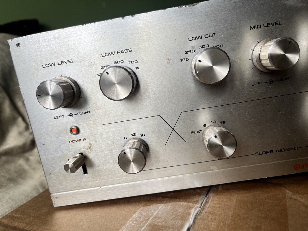 PIONEER ELECTRONIC CROSSOVER NETWORK MODEL SF-850
