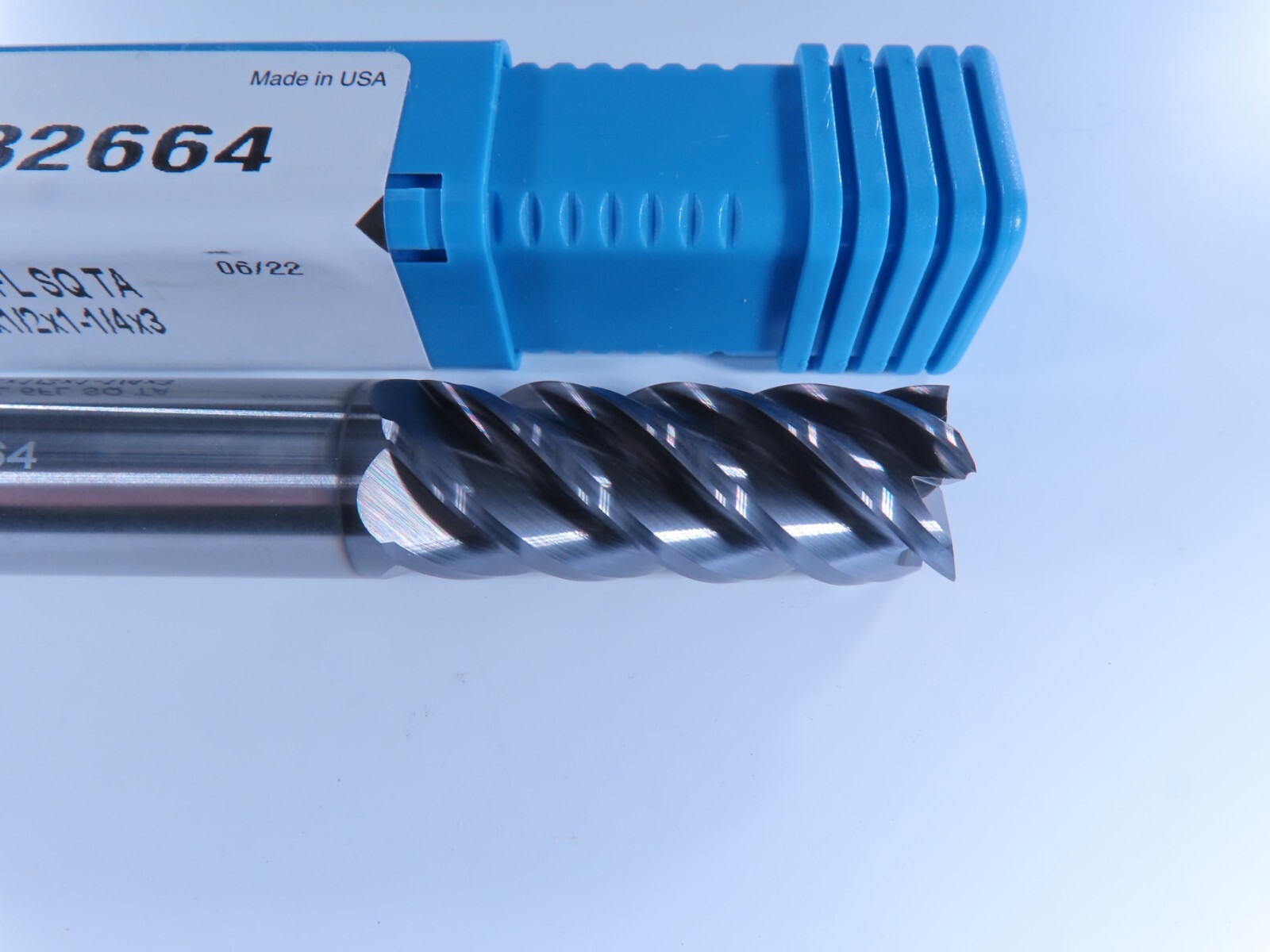 NEW KYOCERA SGS 32664 V-CARB SOLID CARBIDE 1/2" END MILL 5 FLUTE MILLING TOOL