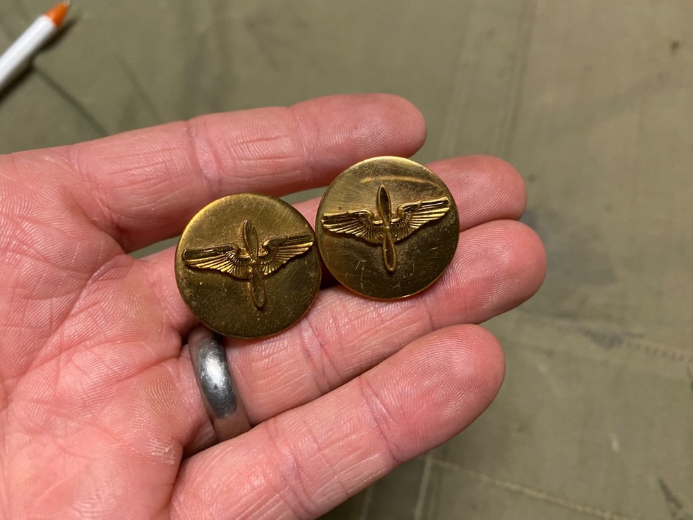 ORIGINAL EARLY WAR WWII US ARMY AIR FORCE CORP M1938 CLASS A JACKET COLLAR DISCS