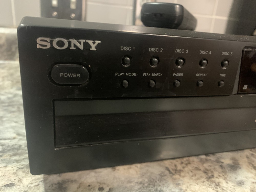 Sony 5-Disc CD Carousel Changer Exchange System CDP-CE375 Player With Remote