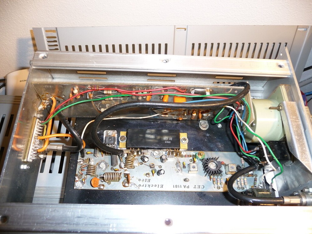 Broadcast Professional Transmitter 20 w - from 88 to 108 Mhz - Elecktro Elco