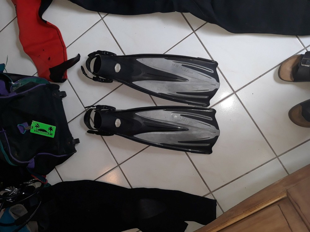 DIVING GEAR
