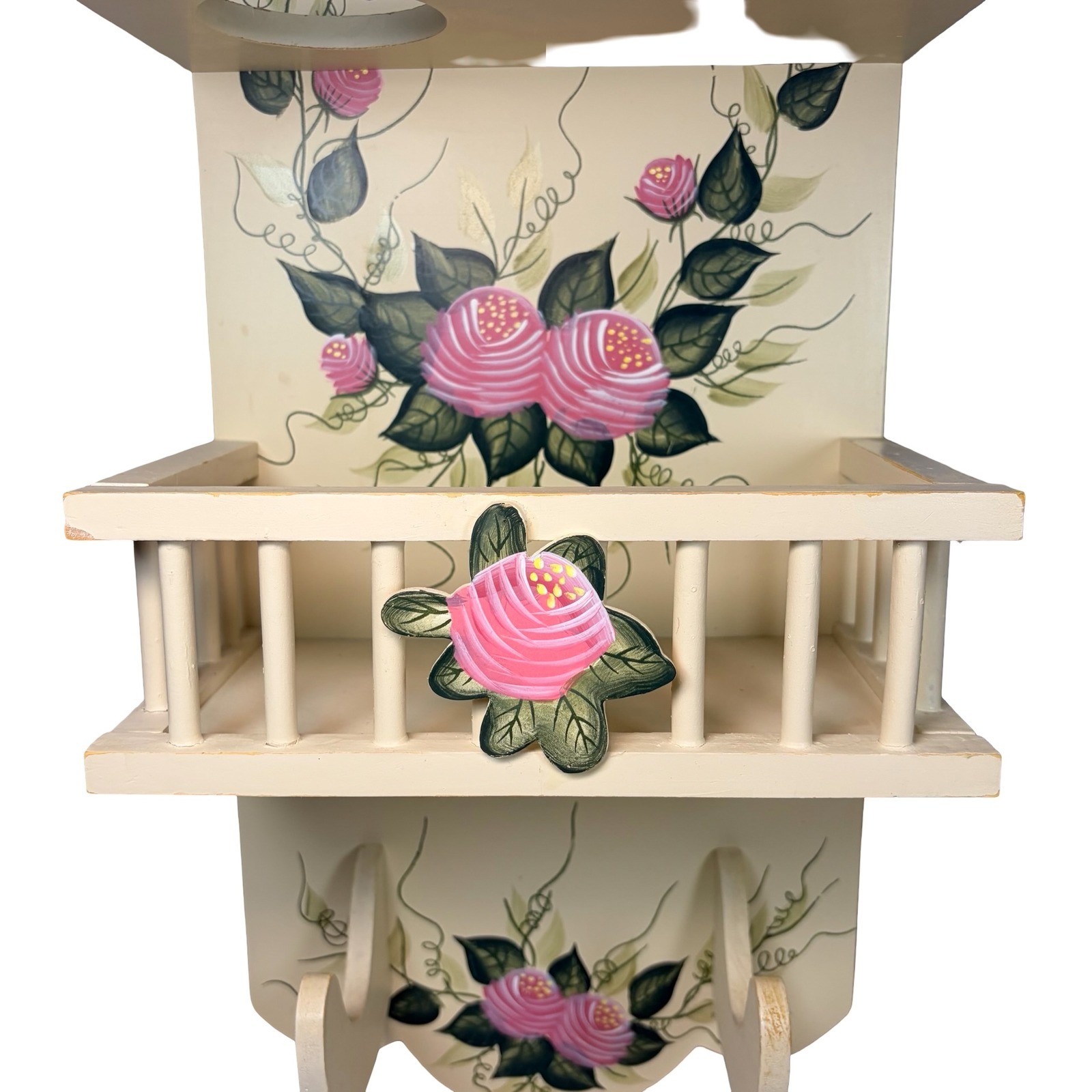 Kenyield Vintage Wood Wall Shelf Rack Heart Cutout Pink Roses Cottage Coe