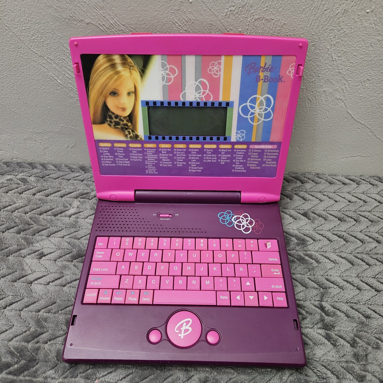 Y2K-VTG Mattel Barbie B-Book Laptop No Mouse Works Great!