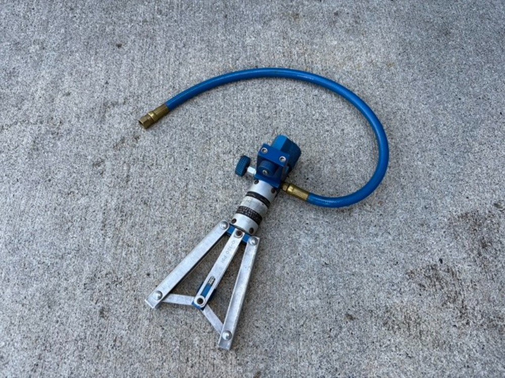 3D Instruments #8103-100 Range 0-150 PSI Hand Held Test Pump