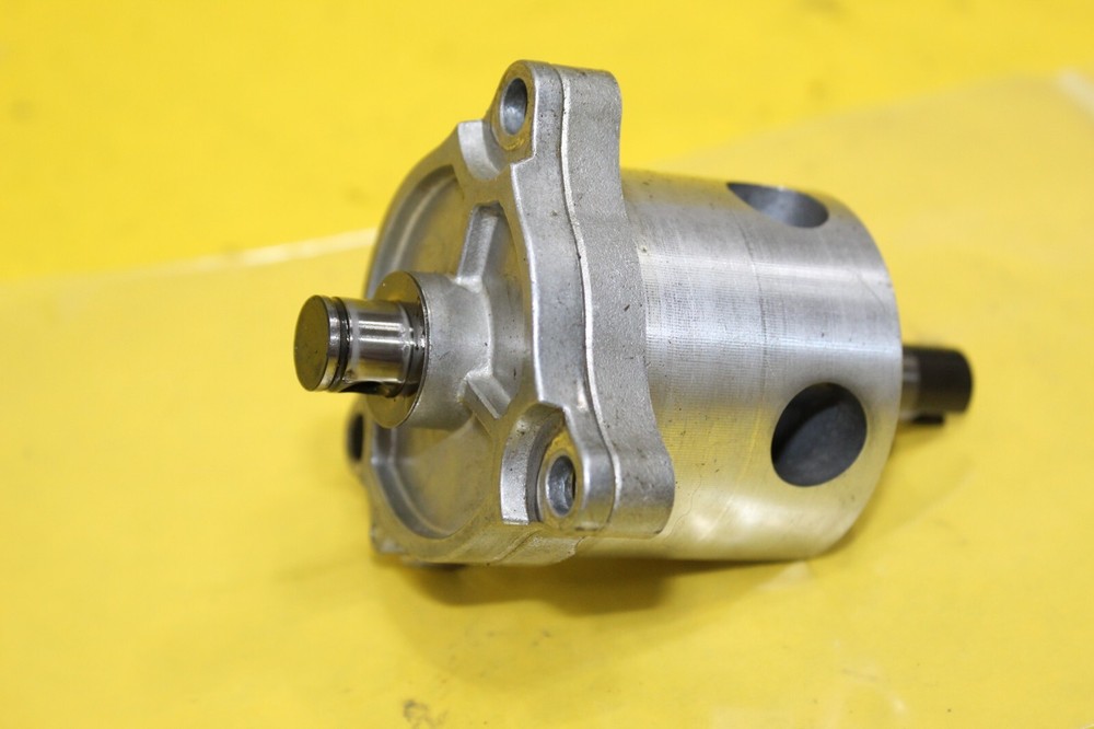 2007 SUZUKI BOULEVARD OIL PUMP