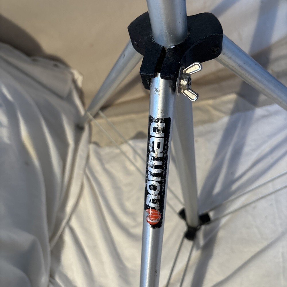 Norman Light Stand, 22” Reflector, Reflector Holder