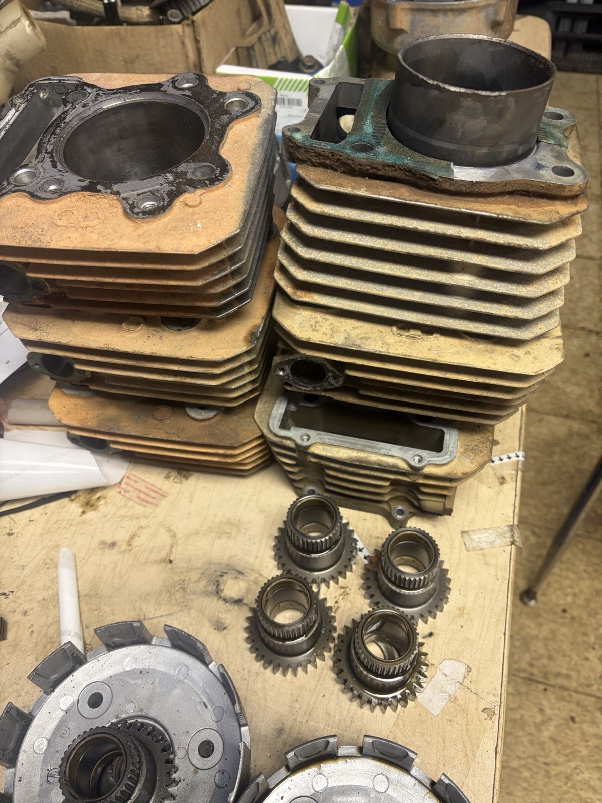 Fourtrax 300 Cylinders