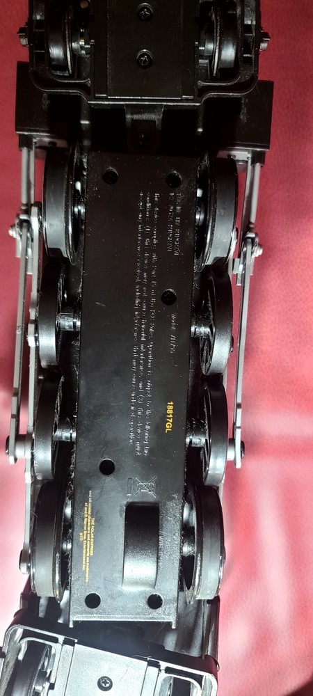 Factory Error??? Lional Train Engine # 1225 Model 711795 But Has Following...