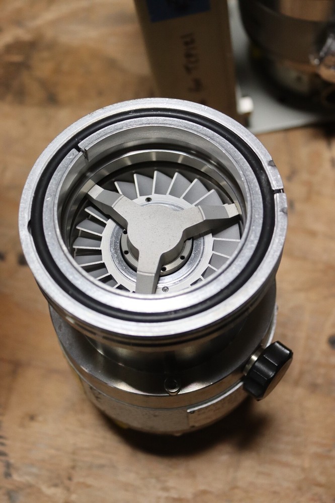 Pfeiffer-Balzers TPH 060 Pump