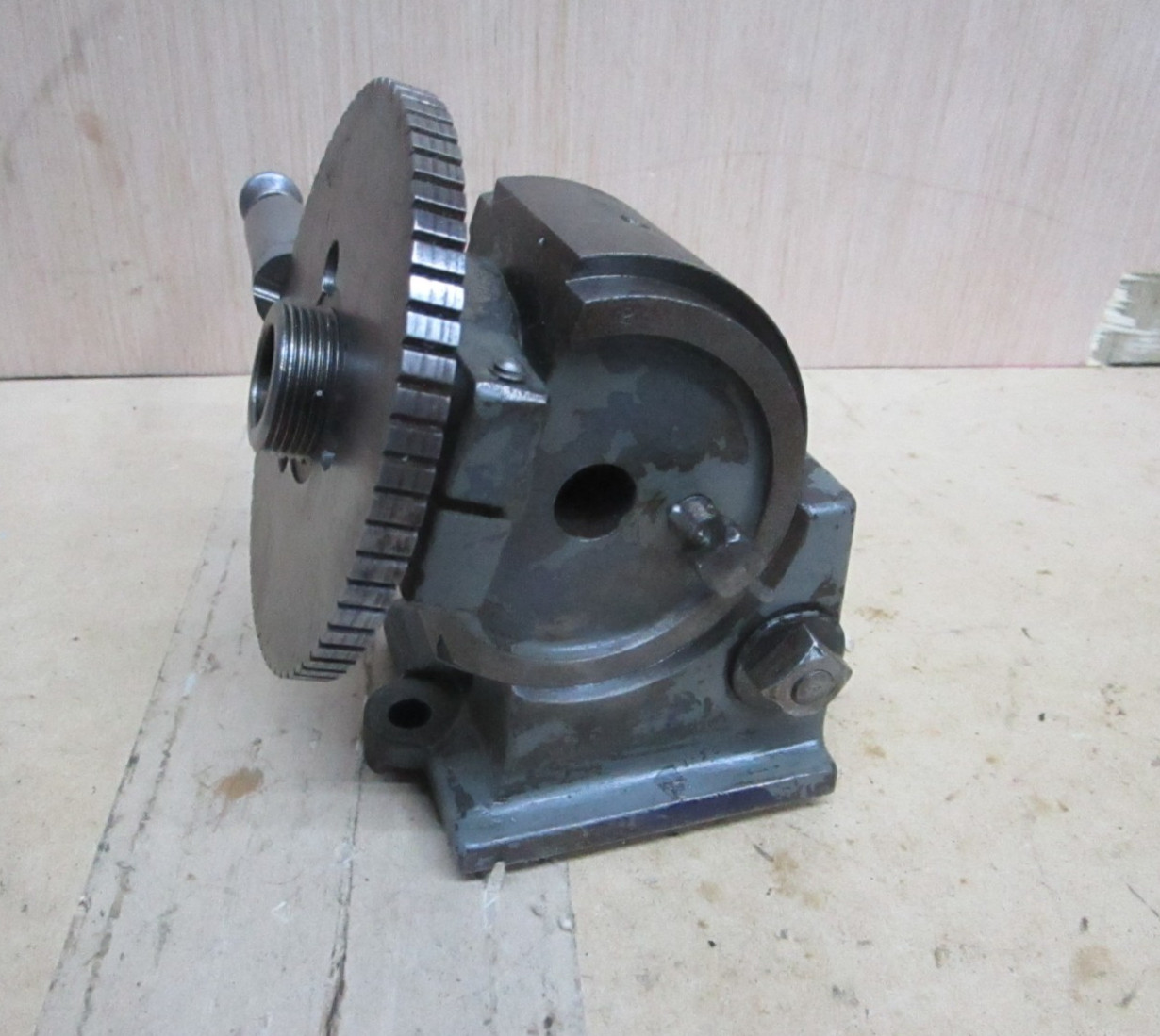 Vintage Dividing Head Lathe Machinist Tool Attachment Unknown Brand Hardinge ?