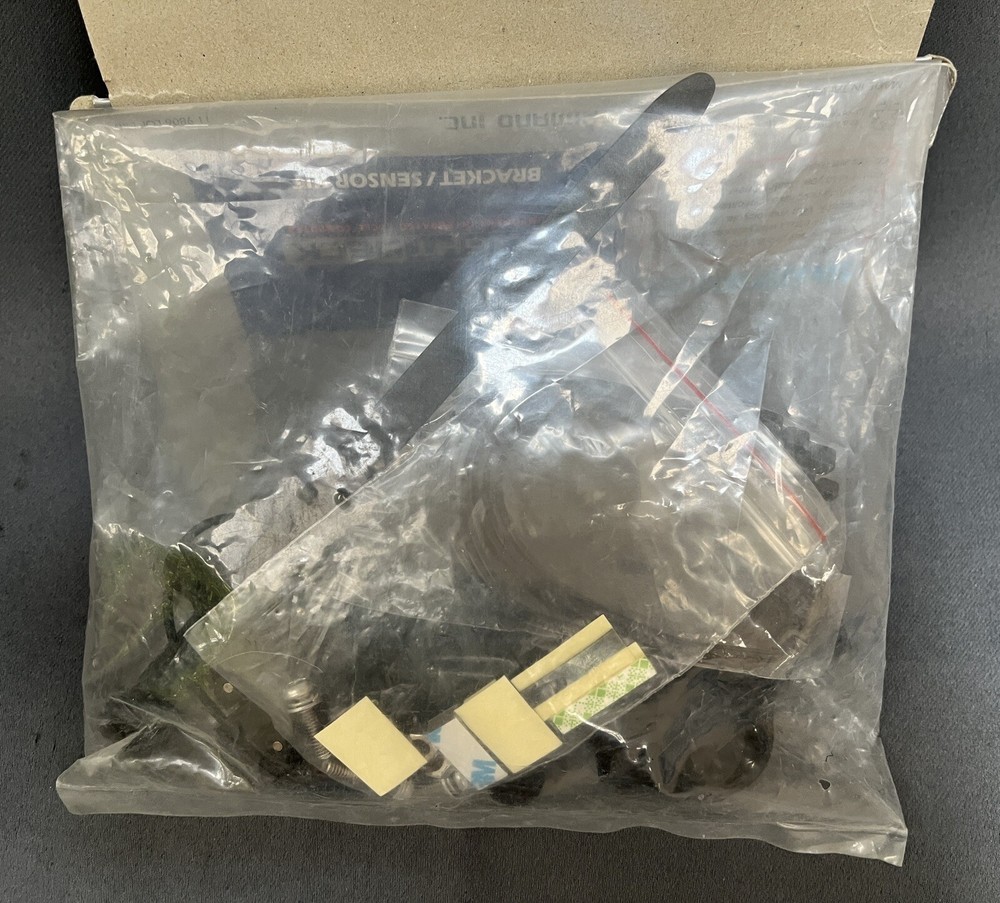 New Shimano XTR Flight Deck Computer Bracket/Sensor Kit SM-6500-MX