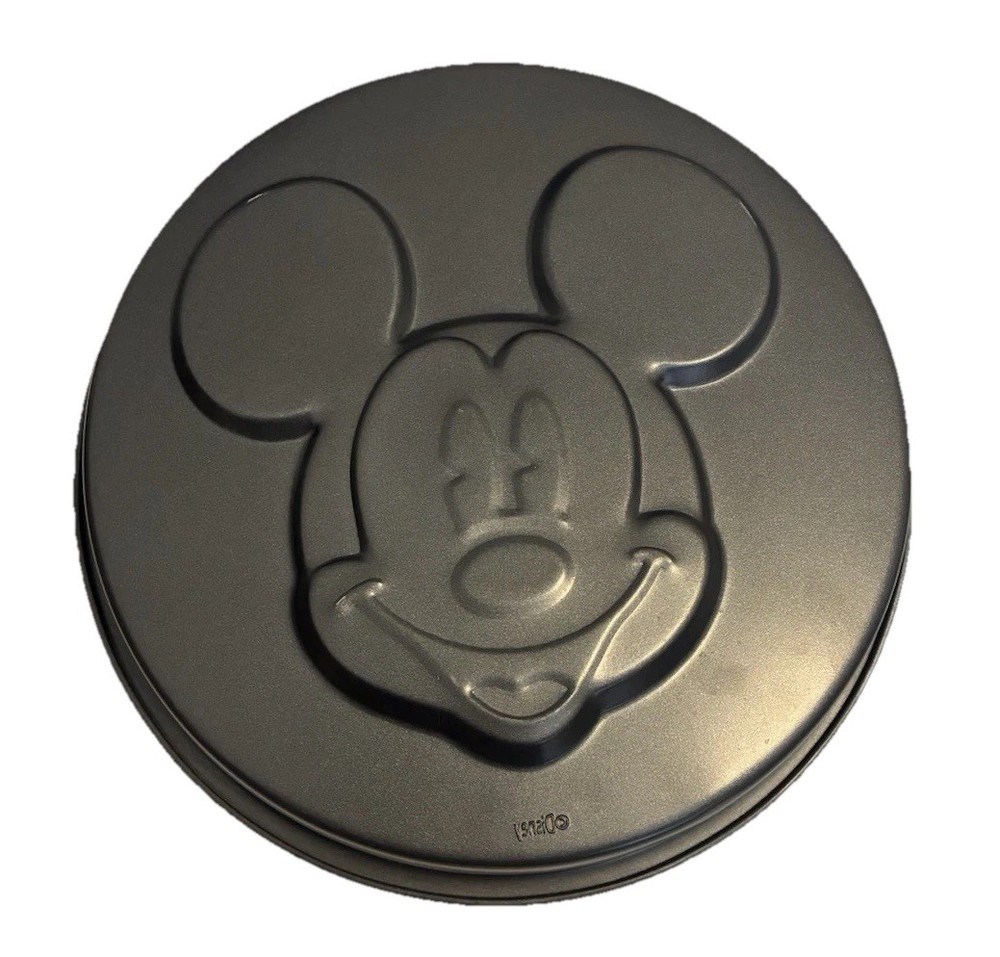 Disney Mickey Mouse Round Cake Pan