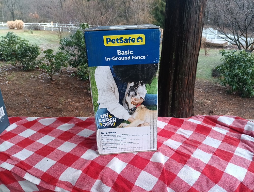 PETSAFE BASIC IN GROUND FENCE ADJUSTABLE COLLAR NEW IN UNOPENED BOX