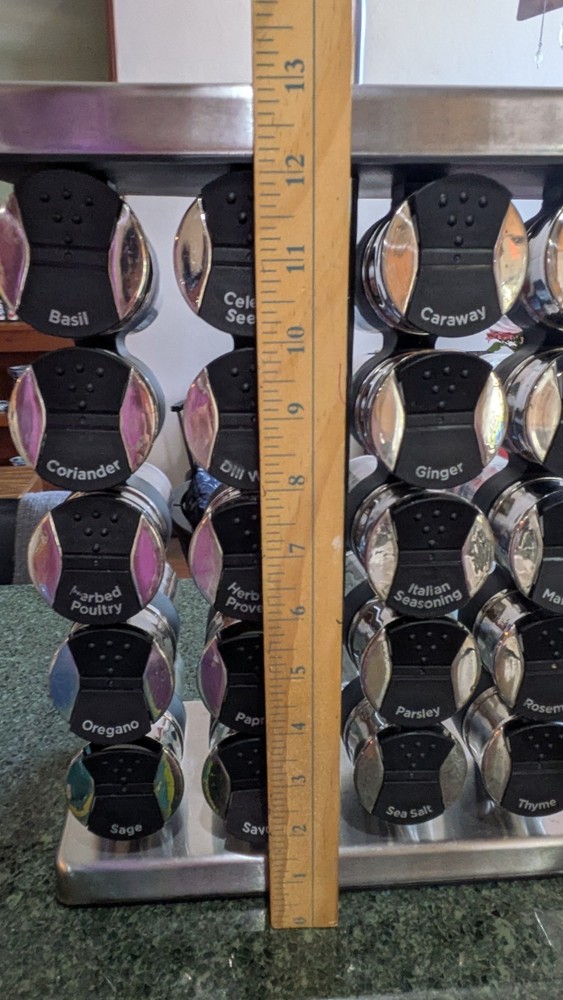 Space Saving Spice Rack with 20 Labeled Jars.