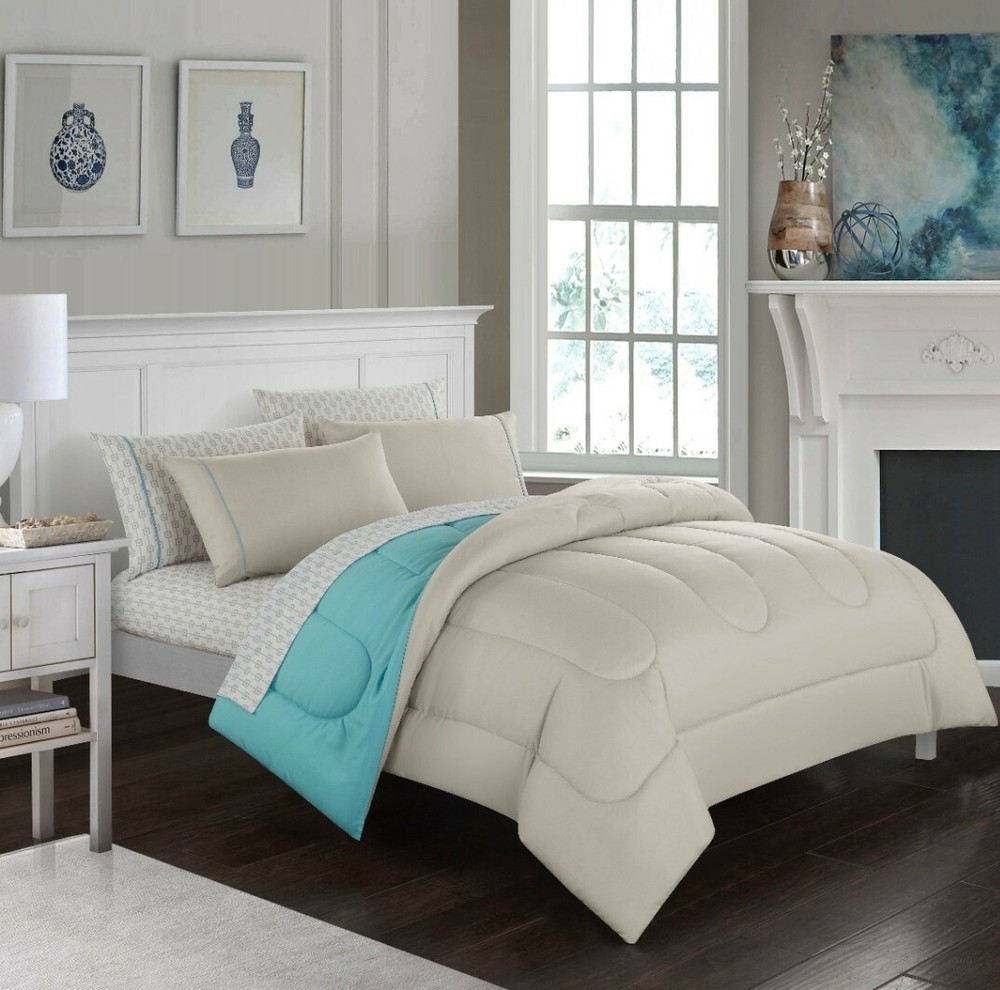 CASA 7-Piece Solid Reversible Comforter Set With BONUS Sheets, Full, Aqua