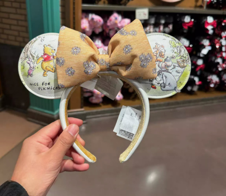 Authentic Disney 2025 Winnie the pooh Mickey Ears headband Disneyland
