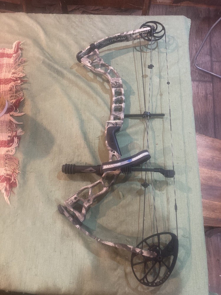 Diamond Outlaw Compound Bow