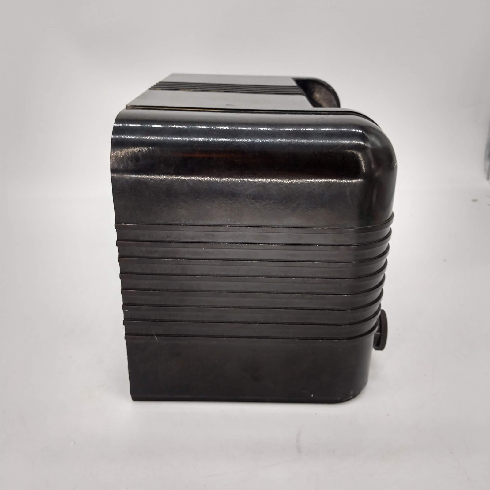 Vtg RCA Radiola 76X11 Tube Radio Brown Bakelite Art Deco Tabletop USA UNTESTED