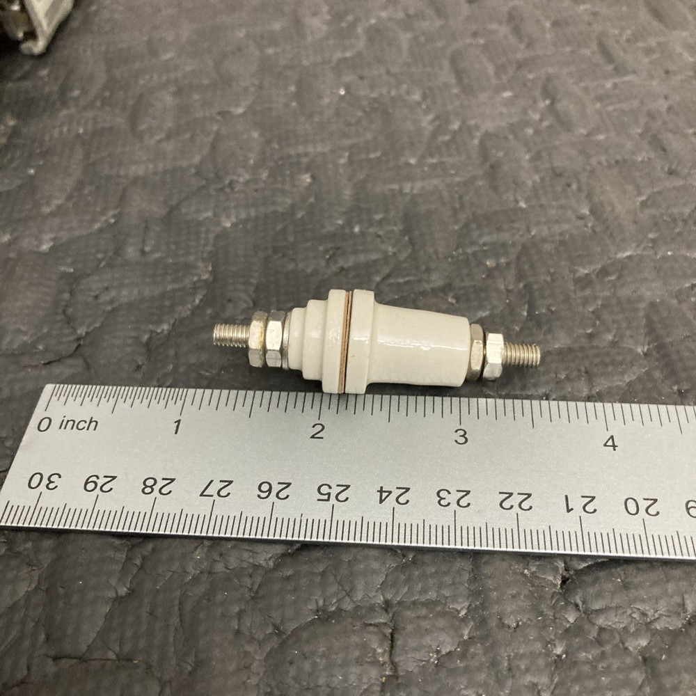 Ceramic Feedthru Insulator For Antennas