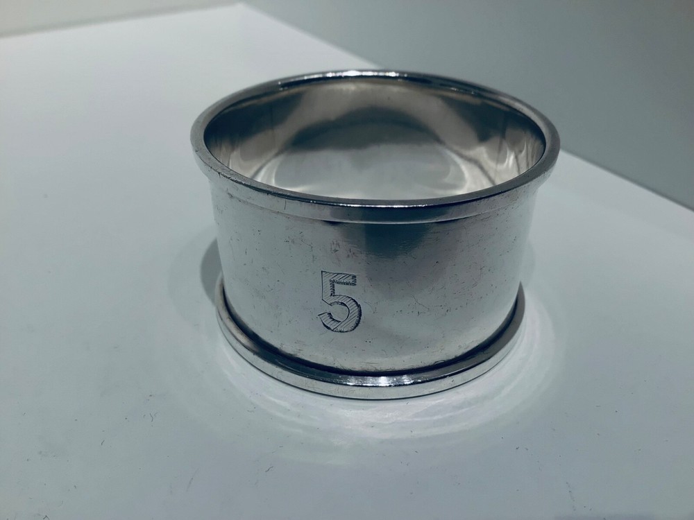 Cased Set 6 Solid Silver Napkin Rings, Birmingham 1914