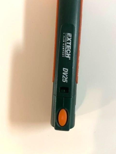 EXTECH DV25 Dual Range AC Electrical Voltage Detector Ticker Tool Flashlight DC