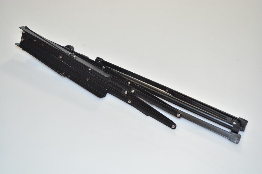 Ultimate Support JamStands JS-CMS100 Compact Music Stand