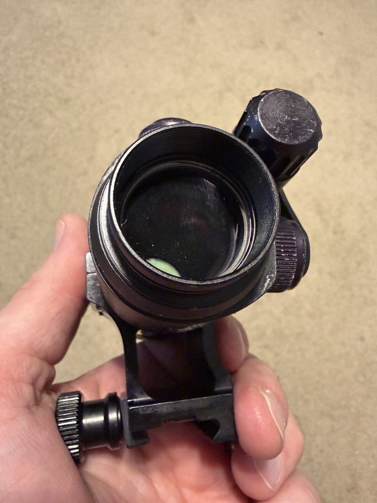 Aimpoint Comp M2 Red Dot with Wilcox Mount