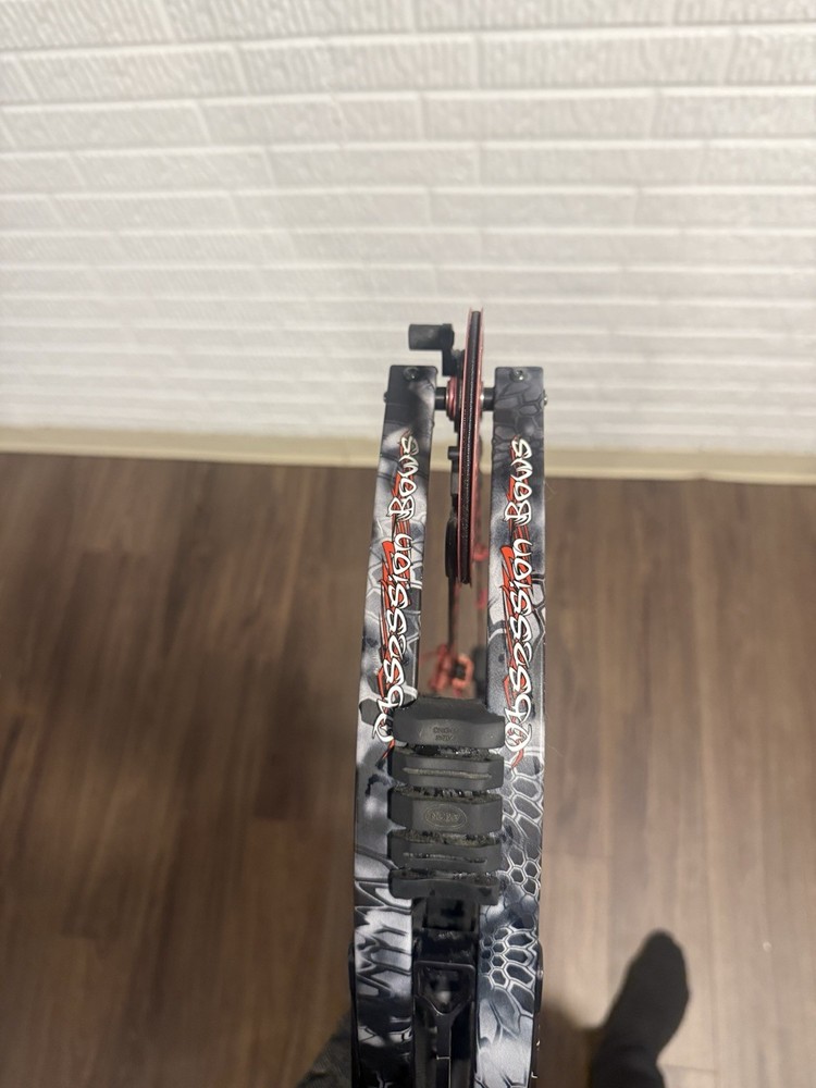 Obsession Bows M7 DEFCON