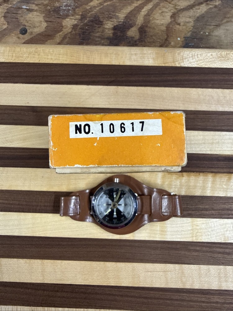 Vintage Wrist Compass Model 10617