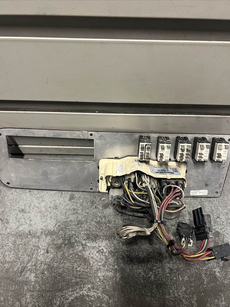 PETERBILT 387 2007 TEMPERATURE CONTROL-Panel contro.18-05002-001