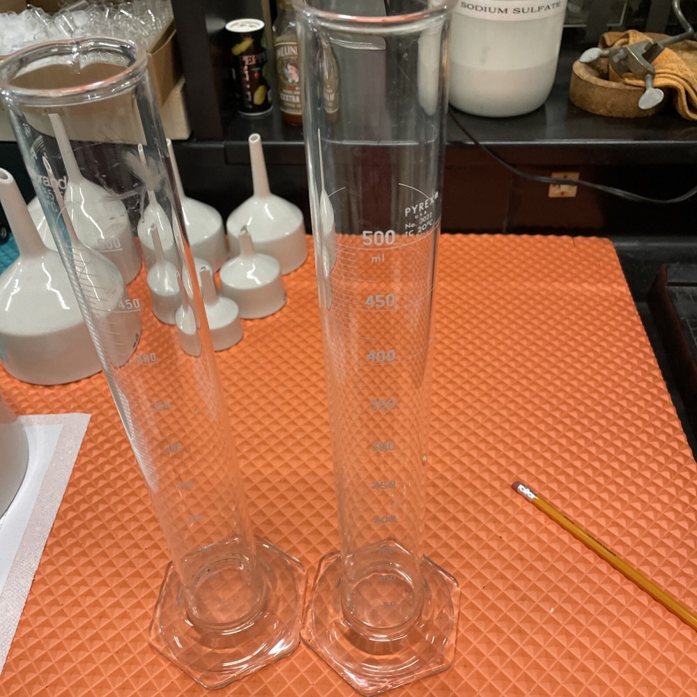 Pyrex 3022 500ml Graduated Cylinder