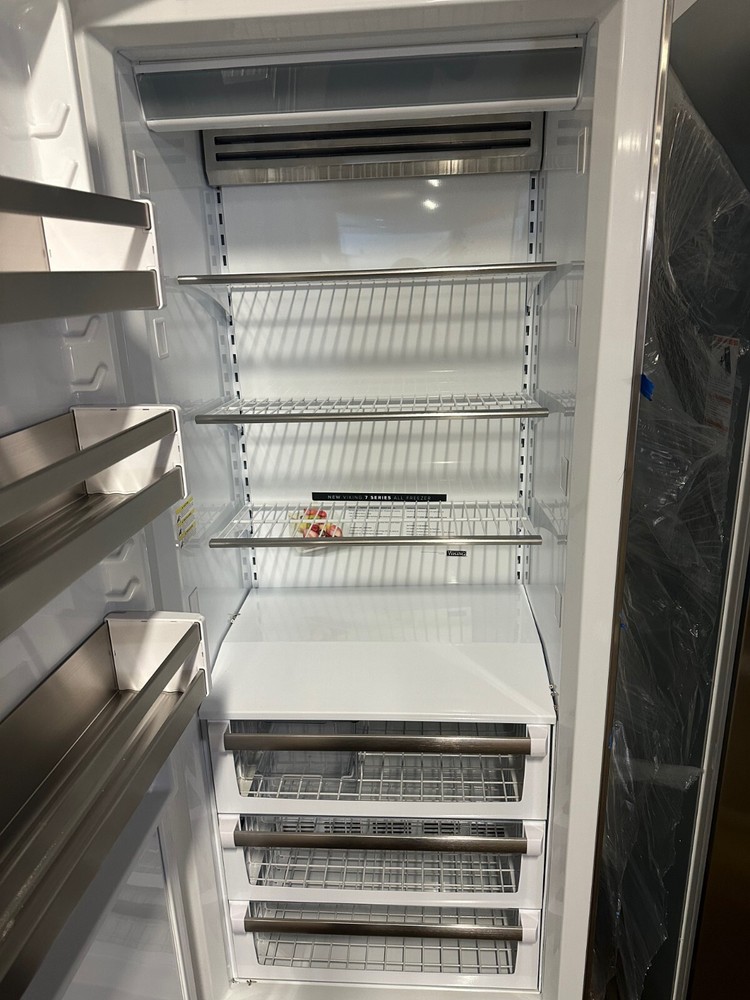Viking 7 Series 30" Panel-Ready Column Freezer - FFI7300WL